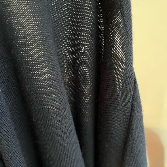 Merino Plaid V-Neck Sweater (XXL) - Picture 8 of 9